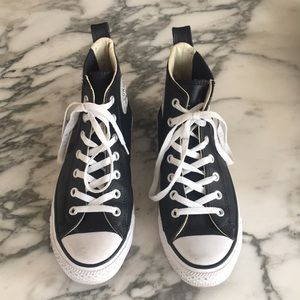 Converse Chuck Taylor All Star Leather Sneakers